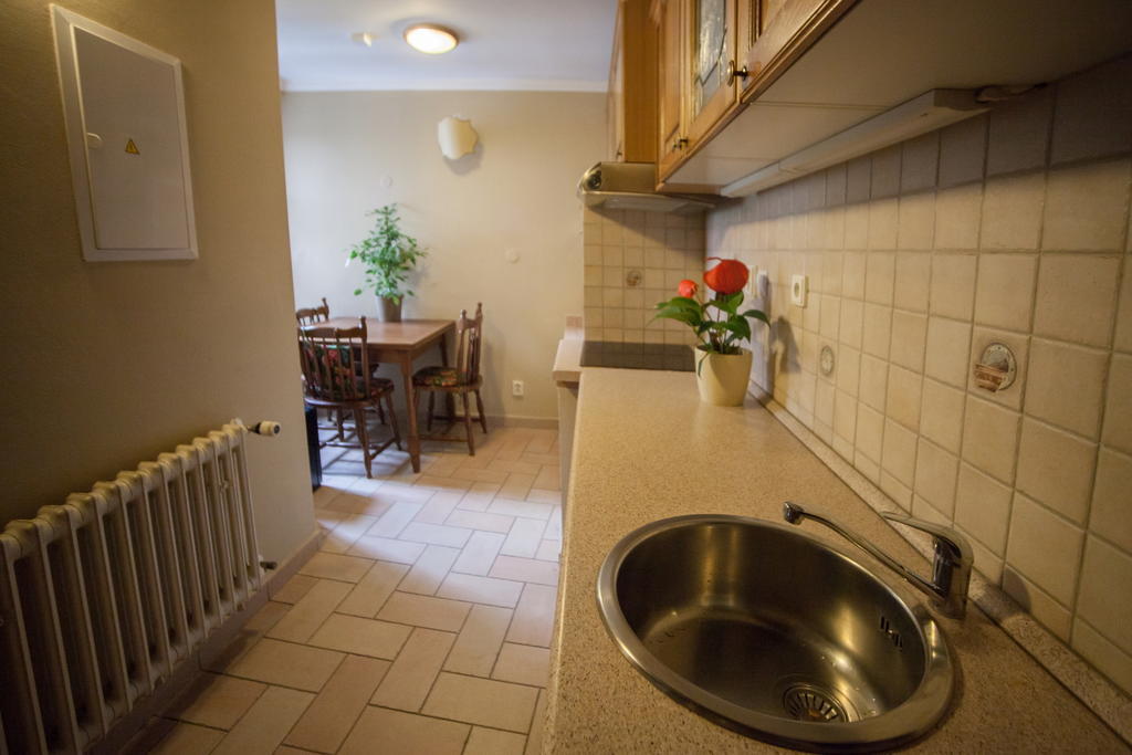 Apartment Nerudova By Interhome Praga Habitación foto